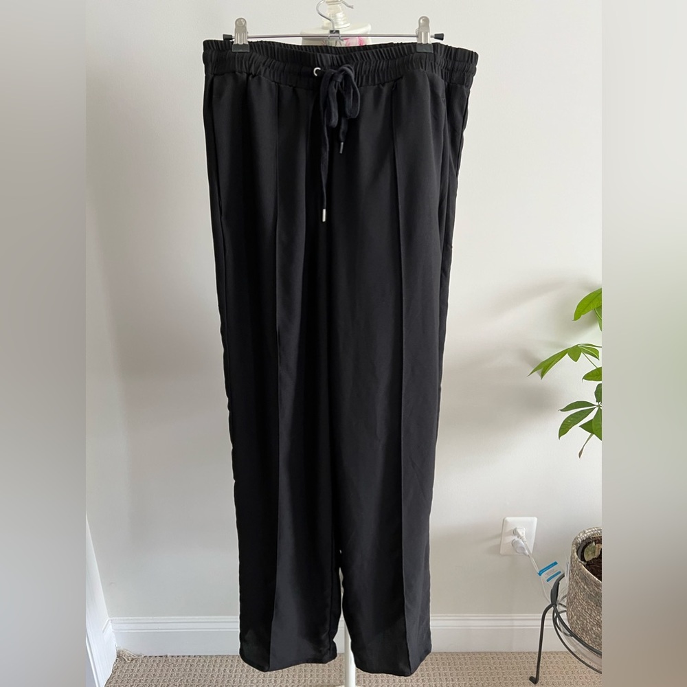 H&M Pleated Trouser Pants